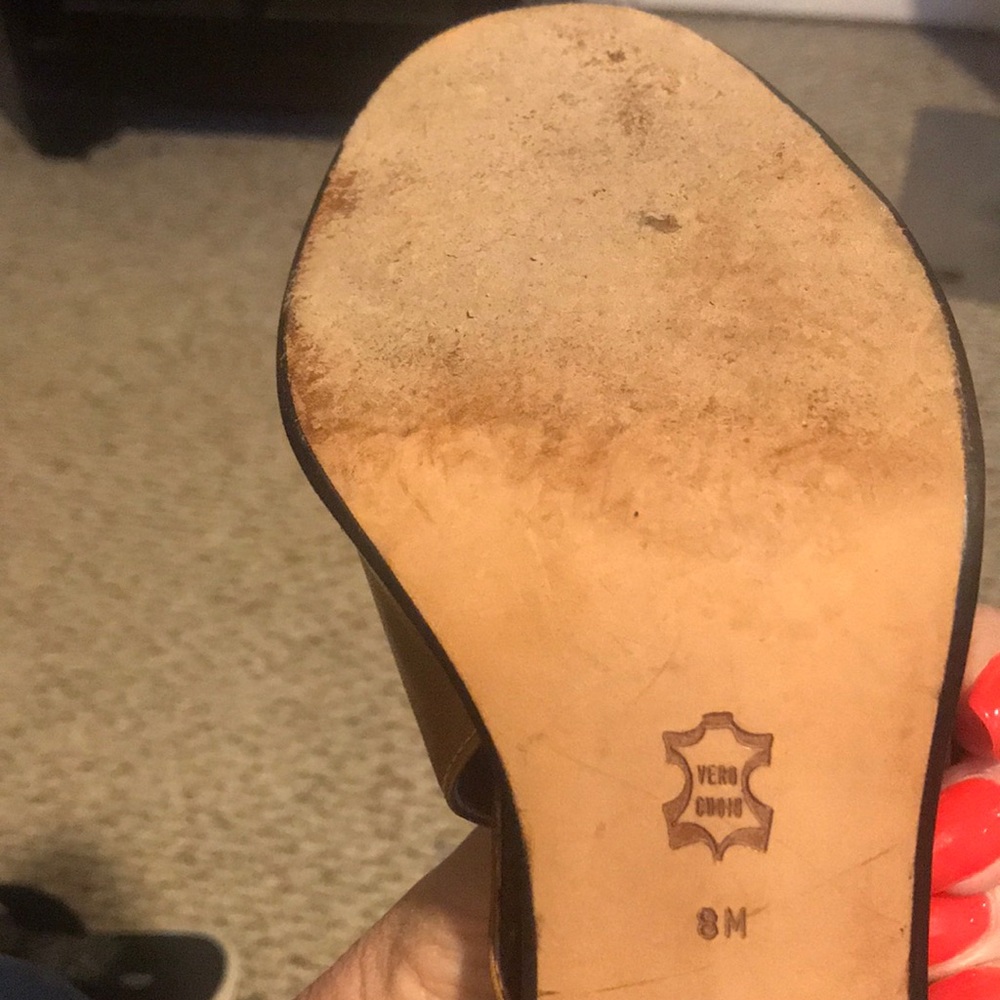 Shoes - Picture 5 of 6